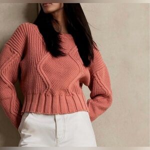 Women Banana Republic Cropped sweater/ size Medium
